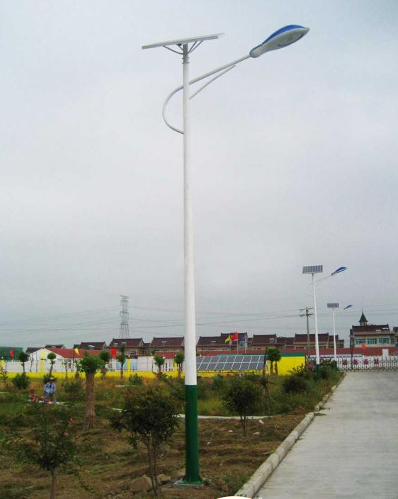 岭东区6米特价太阳能路灯